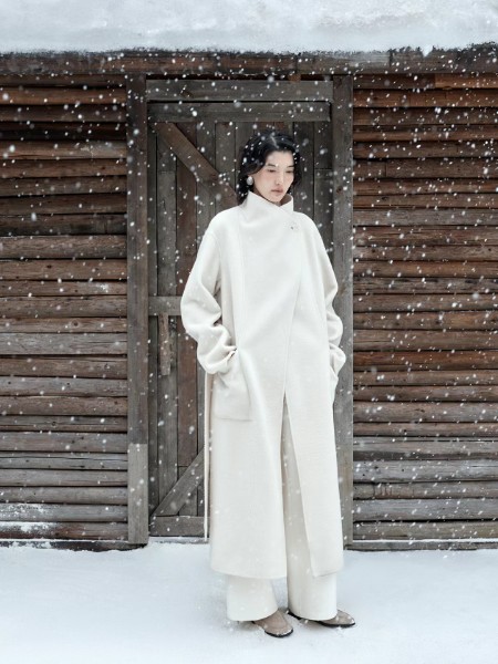 恩瑞妮(enruini)女裝品牌2025冬季最新產品展示