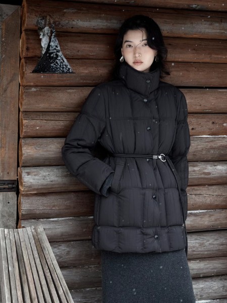 恩瑞妮(enruini)女裝品牌2025冬季最新產(chǎn)品展示