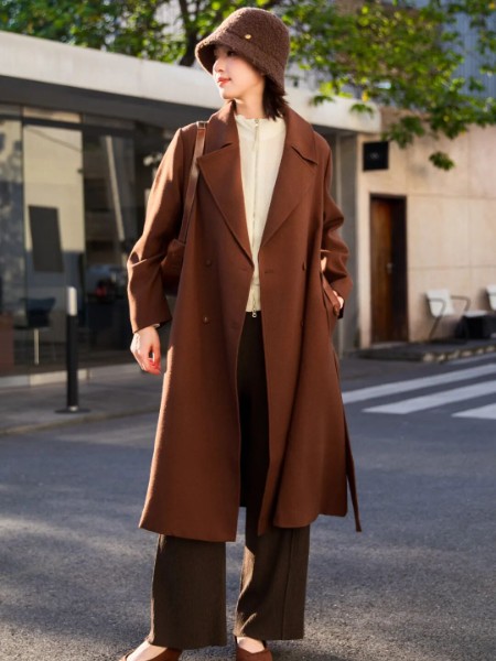 意澳(Eall.cz)女裝品牌2025冬季最新產品展示