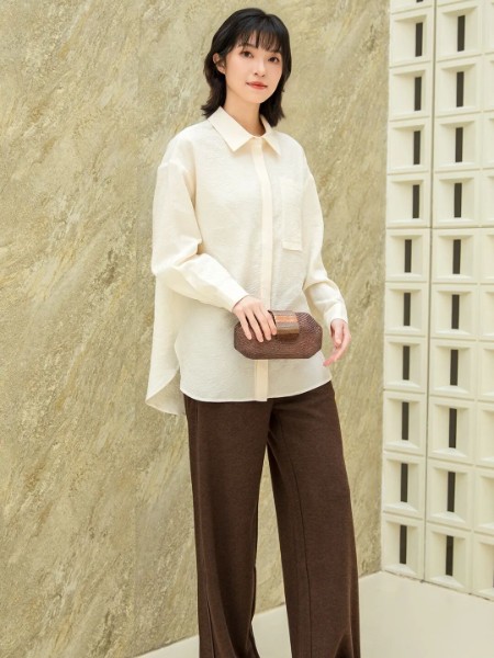 意澳(Eall.cz)女裝品牌2025冬季最新產品展示