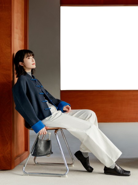 意澳(Eall.cz)女裝品牌2025冬季最新產(chǎn)品展示