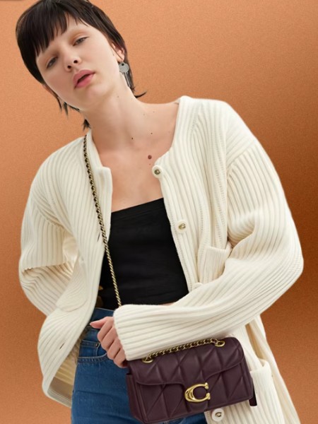 COACH蔻馳(COACH)女裝香包品牌2025最新產品展示