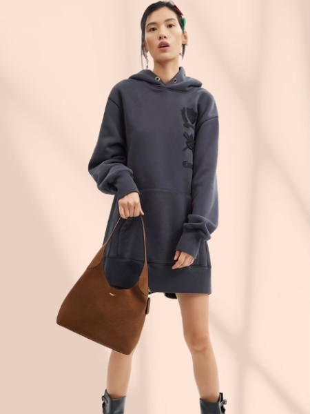 COACH蔻馳(COACH)女裝香包品牌2025最新產品展示