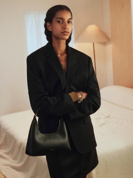 Calvin Klein休閑牛仔品牌最新產品展示