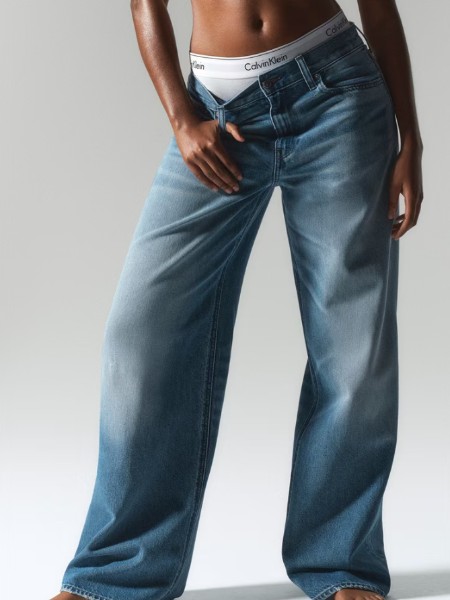 Calvin Klein休閑牛仔品牌最新產品展示