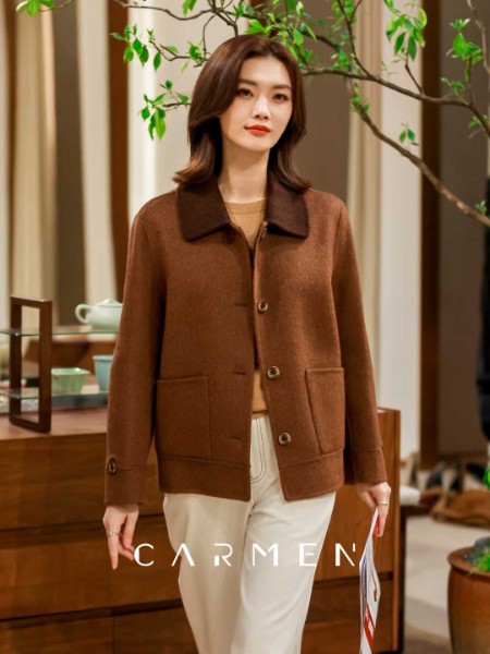 卡蔓(CARMEN)女裝品牌2025年冬季最新產品展示