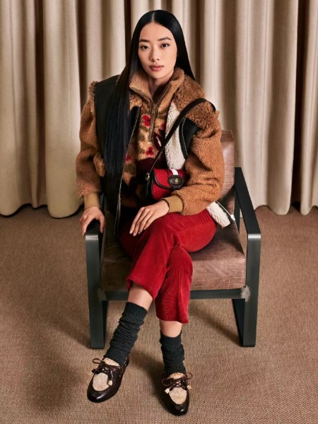 Bally巴利(Bally)女裝品牌2025冬季最新產(chǎn)品展示