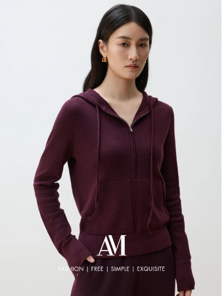 路卡西(LEUCOTHEA)女裝品牌2025最新產品展示