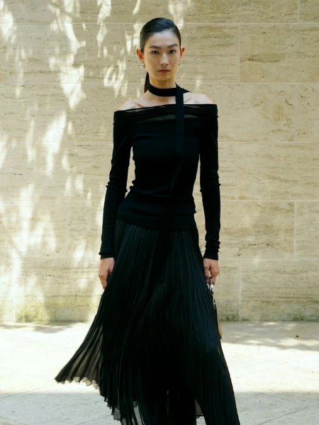 艾諾絲雅詩(ARIOSEYEARS)女裝品牌2025冬季最新產品展示