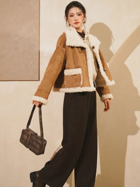 薇薇希(VIVIS)女裝品牌2025冬季最新產品展示