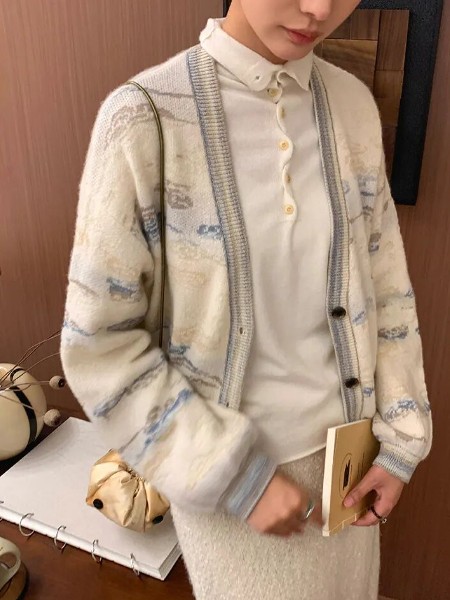 旦可韻女裝品牌2025冬季最新產品展示