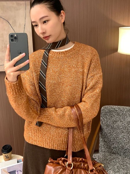 旦可韻女裝品牌2025冬季最新產品展示