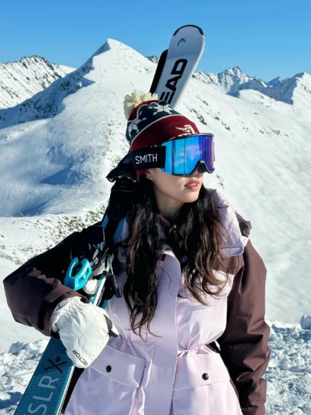 迪賽尼斯(DESIGENICE)女裝品牌2025冬季最新產品展示