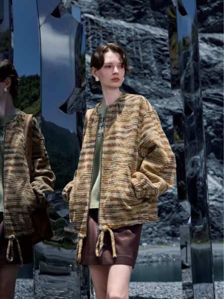 蒂言女裝品牌2025冬季最新產(chǎn)品展示