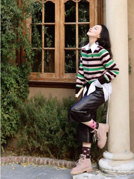 蒂言女裝品牌2025冬季最新產品展示