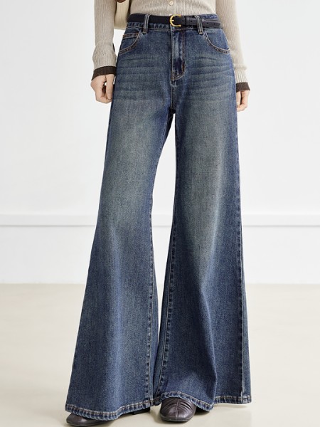 對(duì)白女裝品牌2025秋冬季最新產(chǎn)品展示