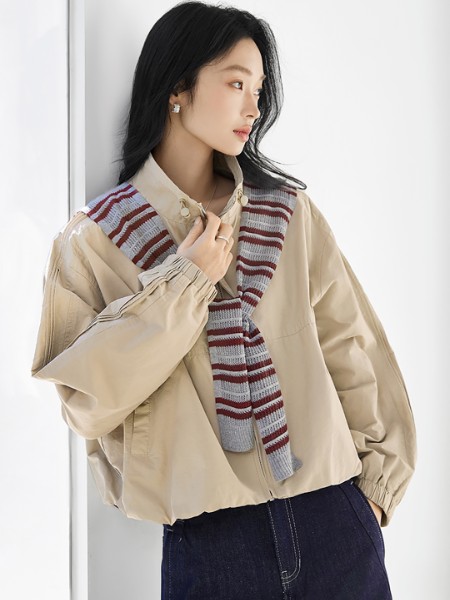 對白女裝品牌2025秋冬季最新產(chǎn)品展示