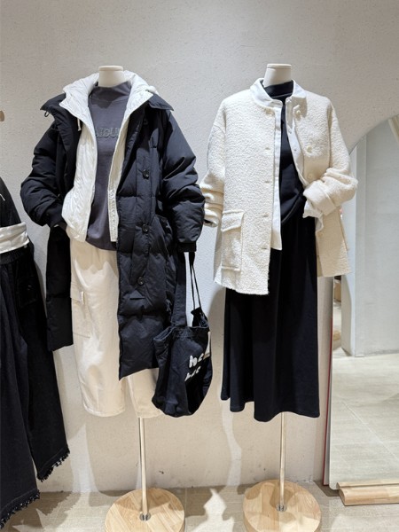 简与媄女装品牌2025年冬季最新产品展示