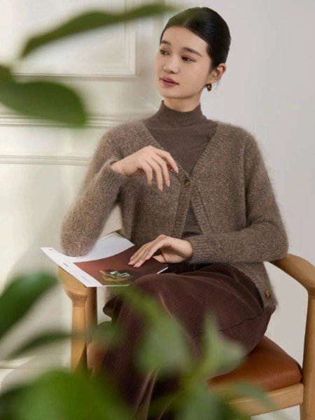 LAI睐女装品牌2025冬季最新产品展示