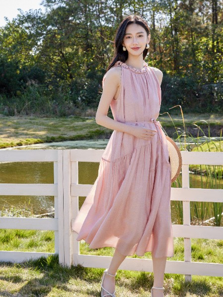 婕依妮女装品牌最新产品展示