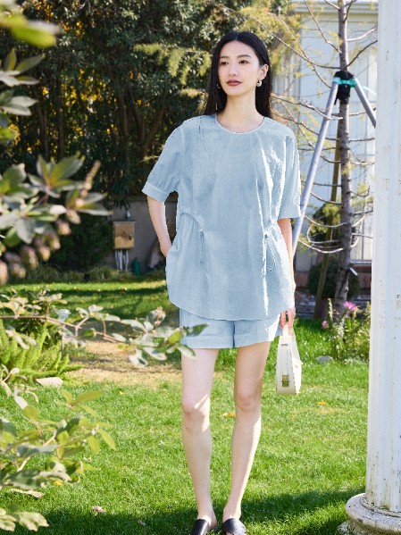 婕依妮女装品牌最新产品展示