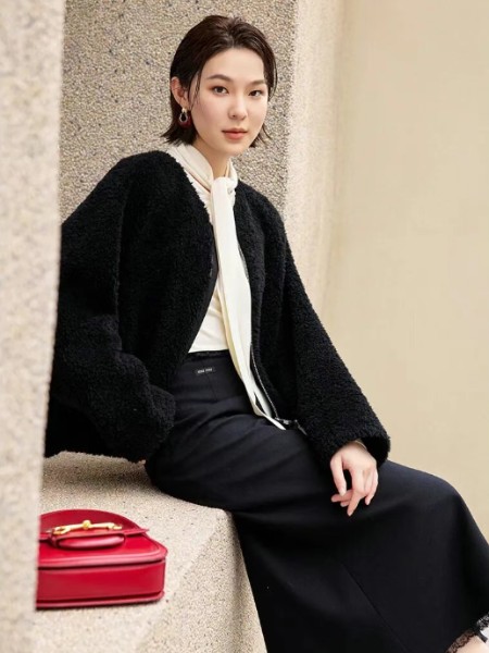 伊纳芙(LNLIFE)女装品牌2026最新产品展示