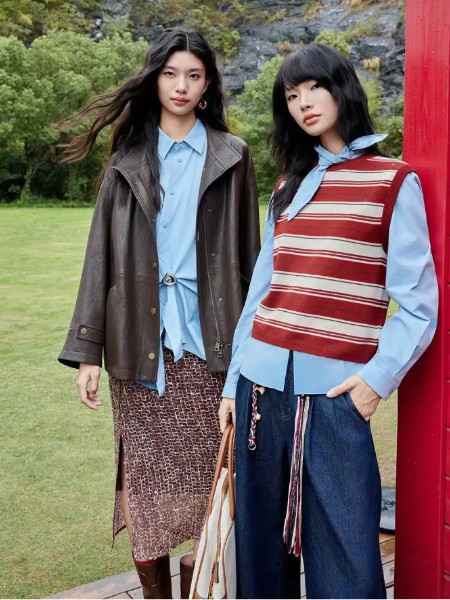 伊纳芙(LNLIFE)女装品牌2026最新产品展示