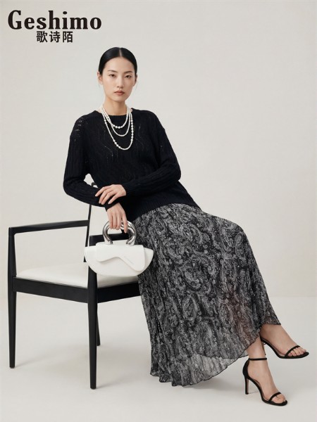 歌诗陌女装加盟需要什么条件？要加盟费吗？