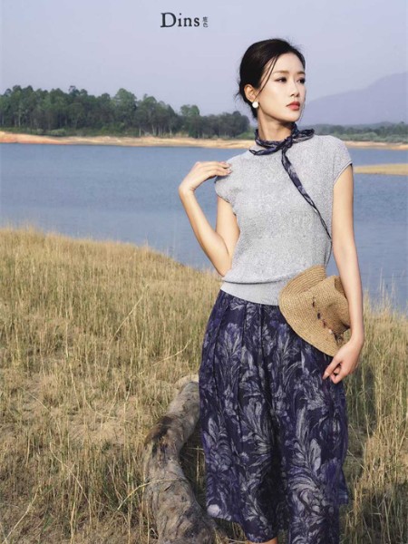 加盟底色女装好做吗？