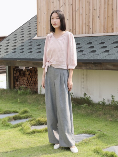 荣子女装品牌2026春季新品