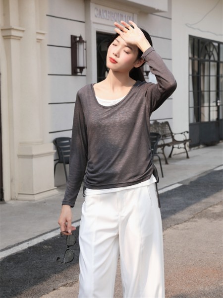 荣子女装品牌2026春季新品