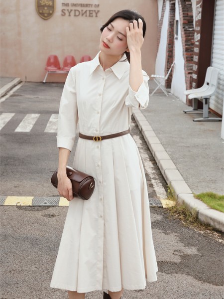 荣子女装品牌2026春季新品