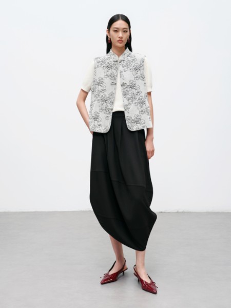 迪赛尼斯(DESIGENICE)女装品牌2026最新产品展示