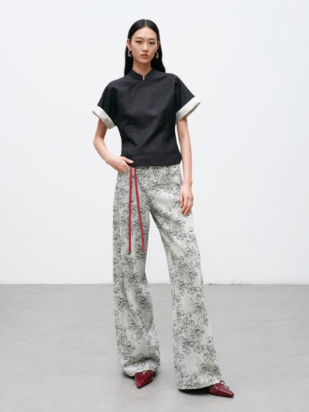 迪赛尼斯(DESIGENICE)女装品牌2026最新产品展示