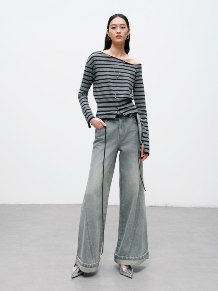 迪赛尼斯(DESIGENICE)女装品牌2026最新产品展示