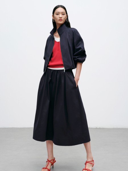 迪赛尼斯(DESIGENICE)女装品牌2026年最新产品展示