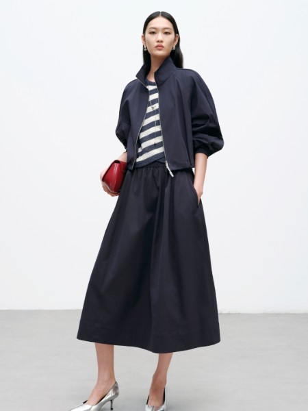 迪赛尼斯(DESIGENICE)女装品牌2026年最新产品展示