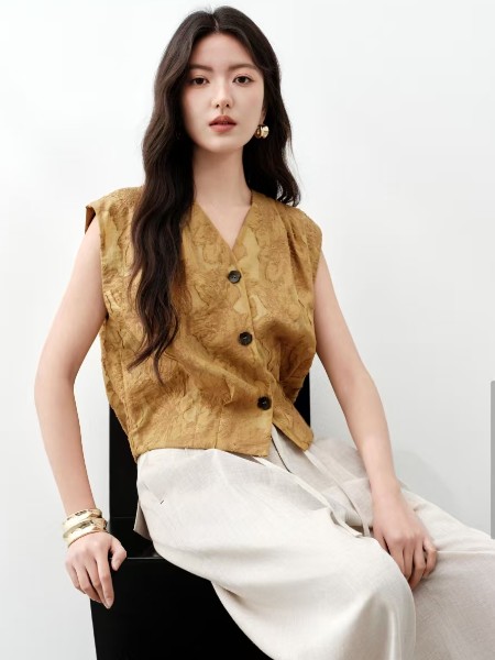 加盟千百惠女装有什么优势？免费调货吗？