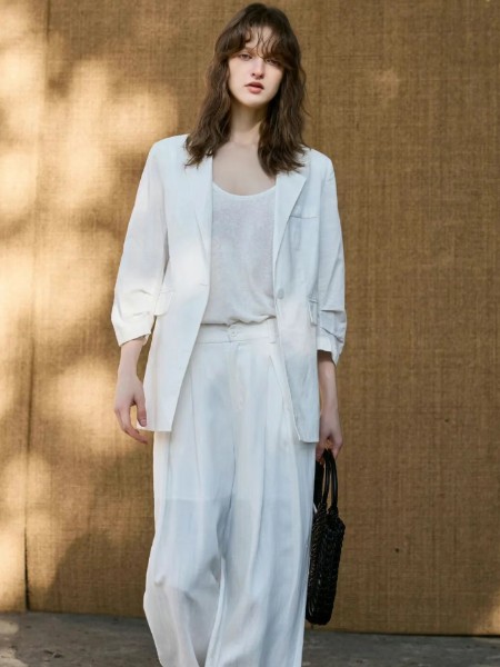 德玛纳[dmé]女装品牌26新款最新产品展示