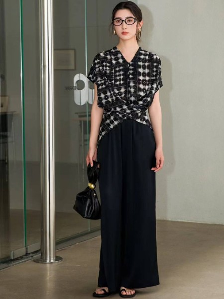 意澳(Eall.cz)女装品牌2026年夏季新品