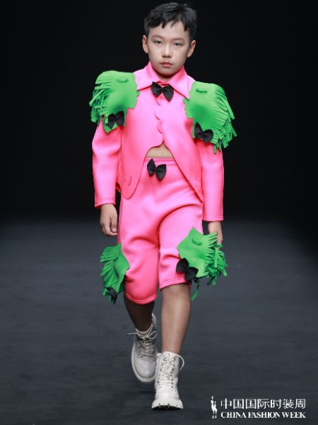 婴二代童装品牌最新产品展示