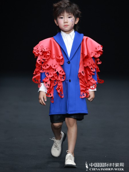 婴二代童装品牌最新产品展示