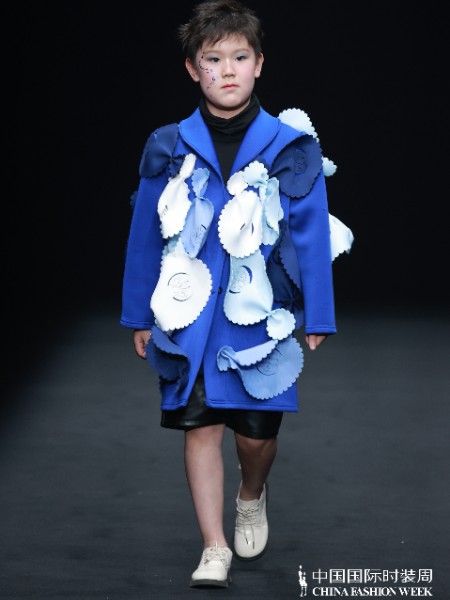 婴二代童装品牌最新产品展示