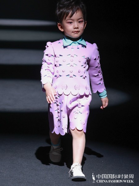 婴二代童装品牌最新产品展示