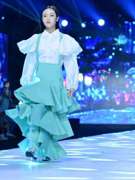 婴二代女装品牌最新产品展示