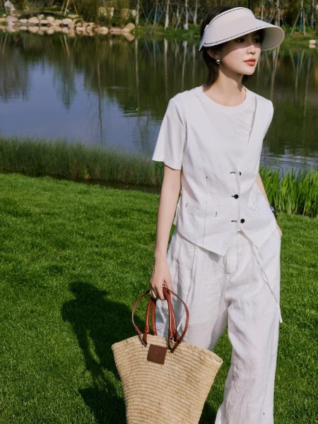 雪歌(XG)女装品牌2026年夏季新品