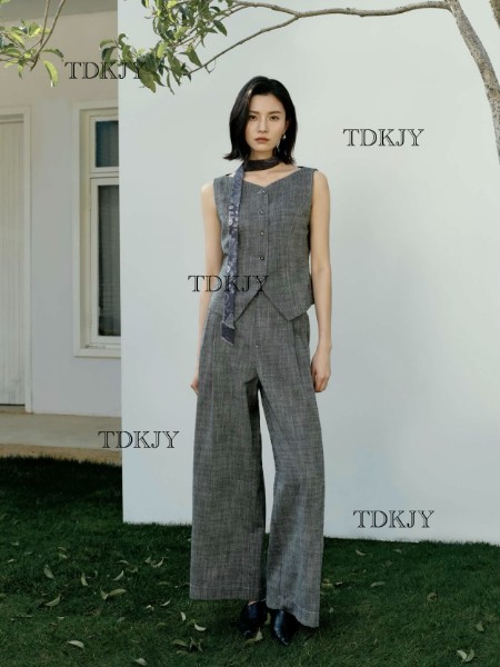 汀丁可女装品牌26夏季最新产品展示