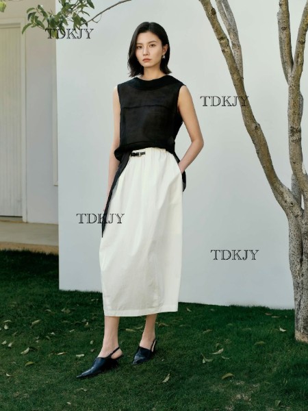 汀丁可女装品牌26夏季最新产品展示