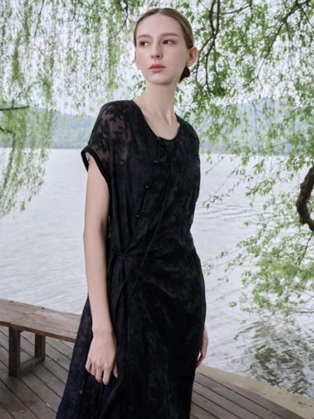 庄玛(ZHUANGMA)女装品牌2026年夏季新品