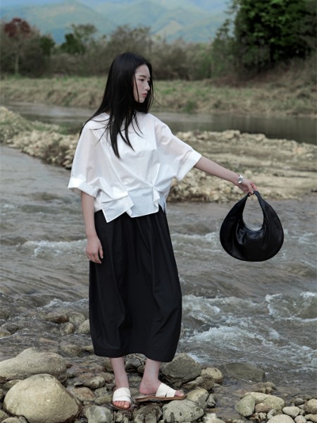 堓上(ISHONTTE)女装品牌2026年夏季新品